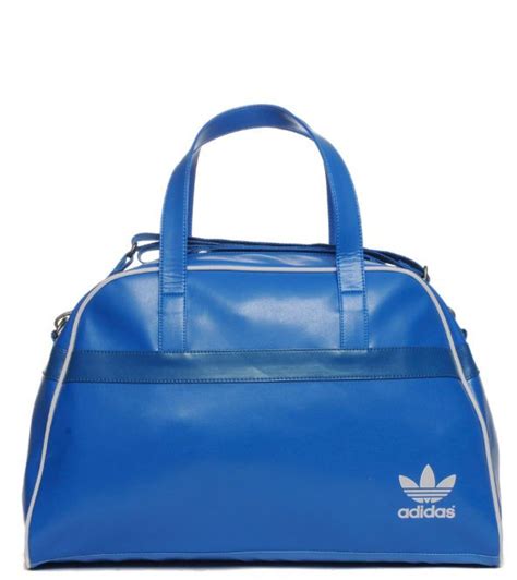 jd sports holdall bag.